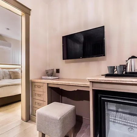 Manzara Boutique - Adults Only Hotel 3*