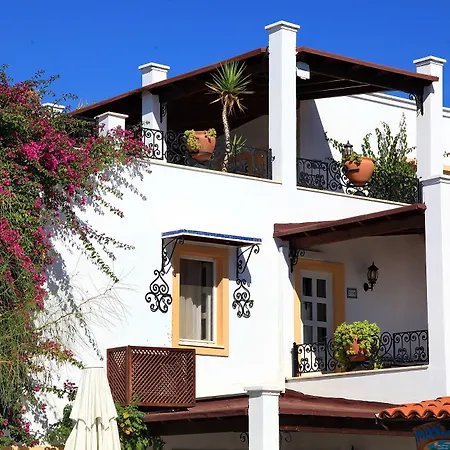 Manzara Boutique - Adults Only 3* בודרום