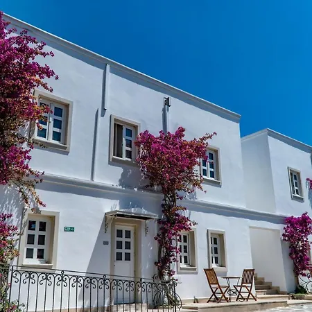 Manzara Boutique - Adults Only